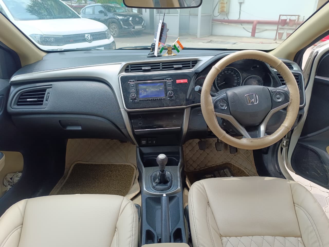 Honda City(2014-2017) V Petrol